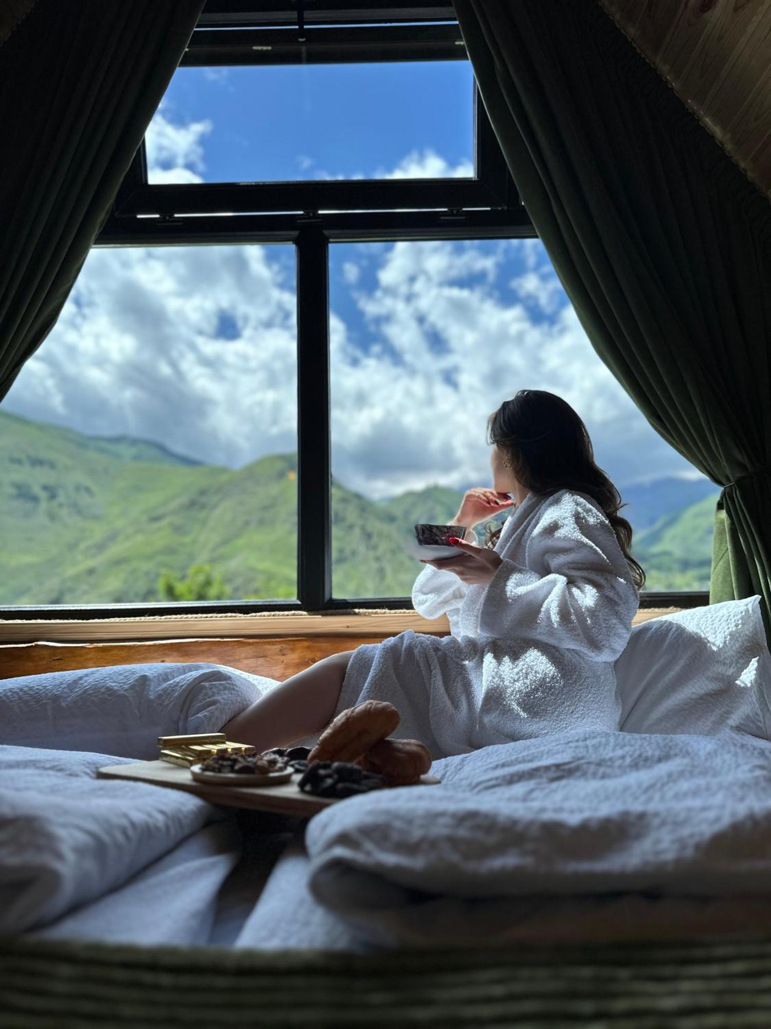 Hillside Kazbegi Appartement Buitenkant foto