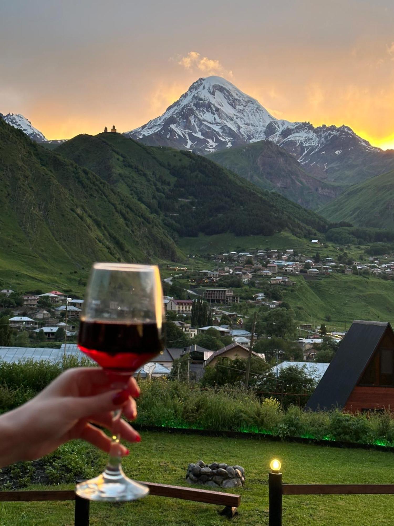Hillside Kazbegi Appartement Buitenkant foto