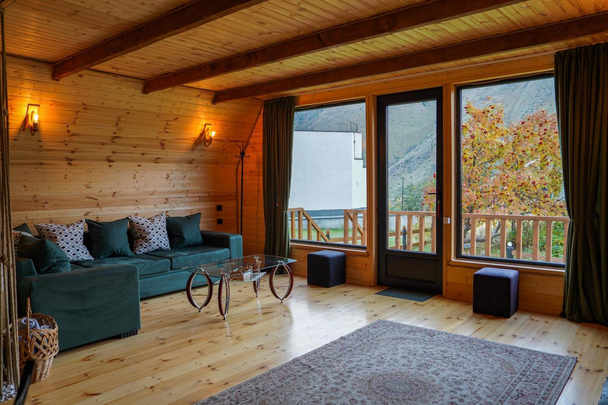 Hillside Kazbegi Appartement Buitenkant foto